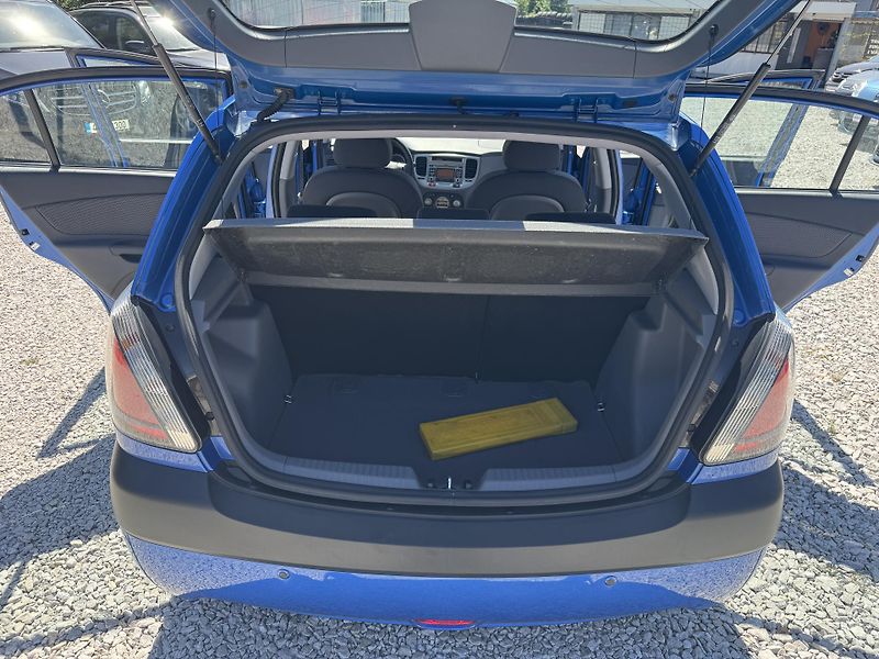 Kia Rio (2009) 1,4DOHC,SERVISKA,2SADY KOL - fotka 13 z 38