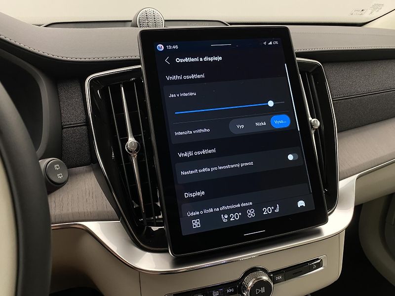 Volvo XC90 (2026) T8 AWD Plug-in BRIGHT PLUS 7m - fotka 58 z 74