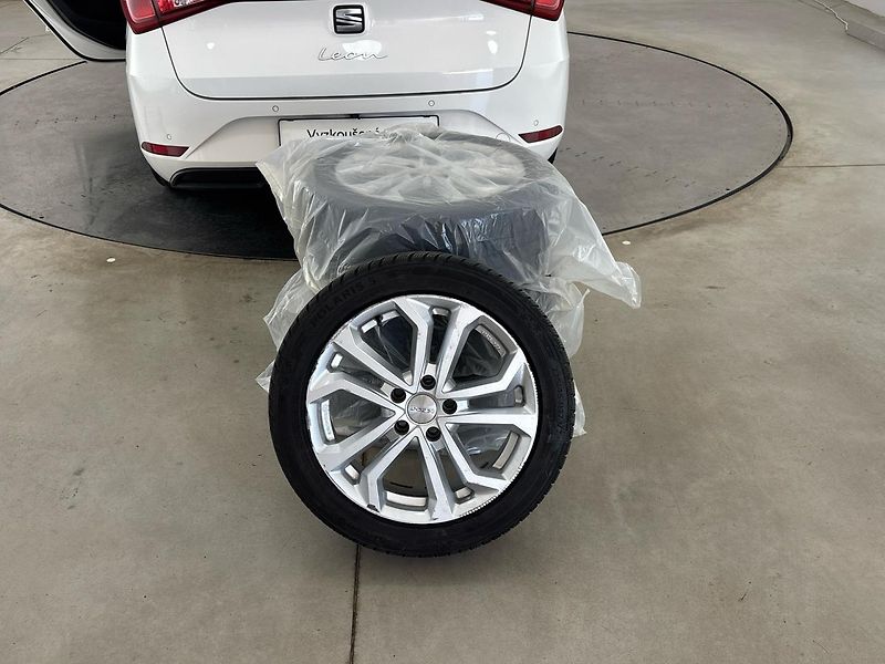 Seat Leon Xcellence - fotka 30 z 31