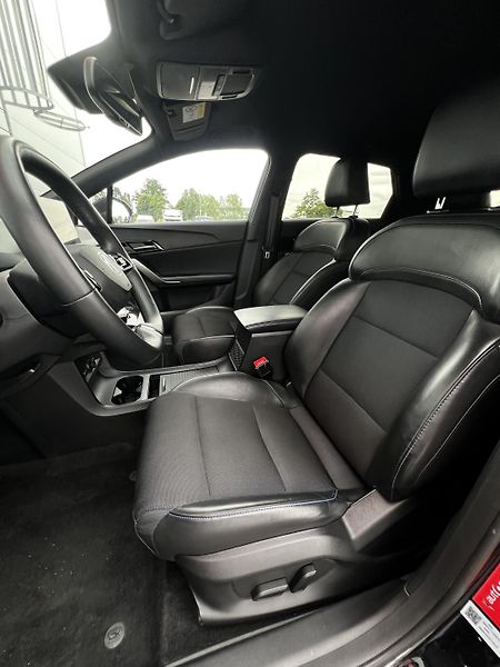 MG MG4 150kW 64kWh LUXURY 1.Maj DPH - fotka 6 z 23
