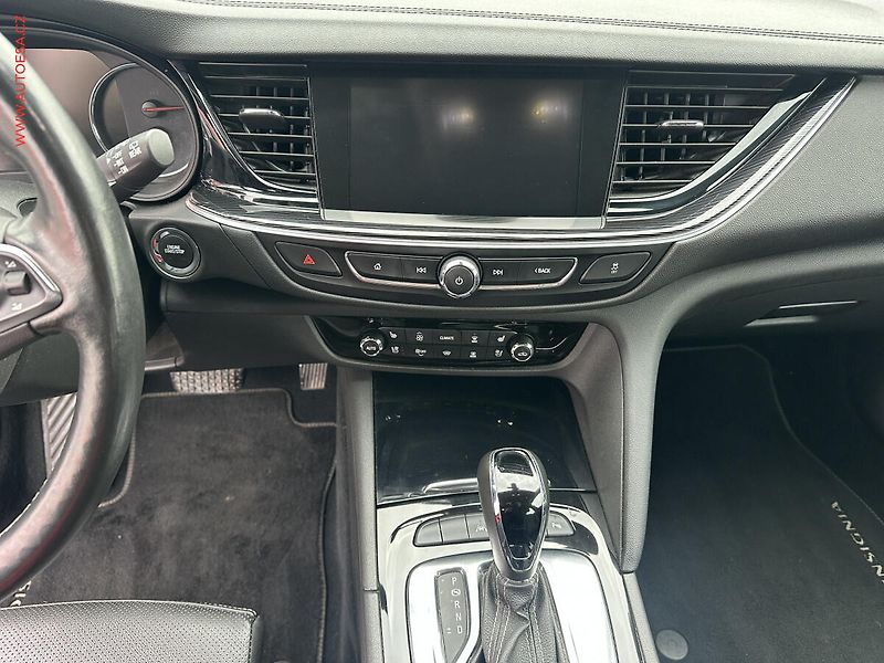 Opel Insignia (2018) 2.0 CDTI, AT - fotka 14 z 22