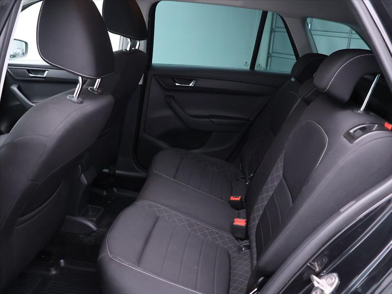 Škoda Fabia 1.2 TSI 81kW CZ Style - fotka 13 z 31