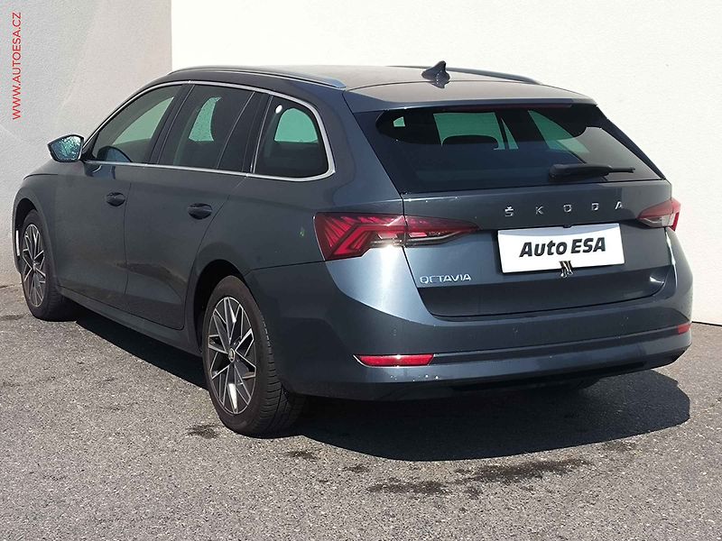 Škoda Octavia (2021) 2.0 TDi, ČR, Stylem, DSG, LED - fotka 6 z 30