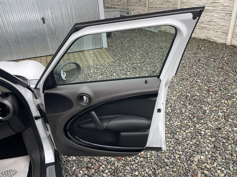Mini Countryman 2.0SD 110PS COOPER D AUTOMAT!! - fotka 146 z 189