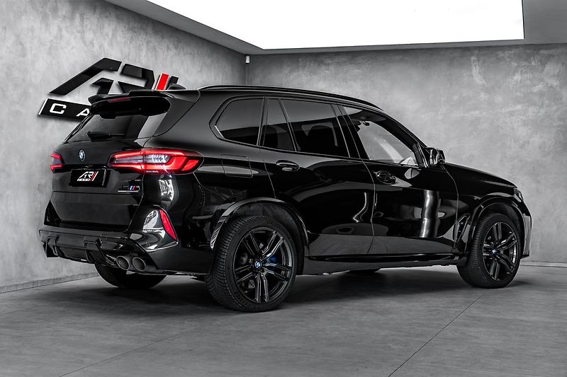 BMW X5 Competition Laser Carbon - fotka 5 z 24