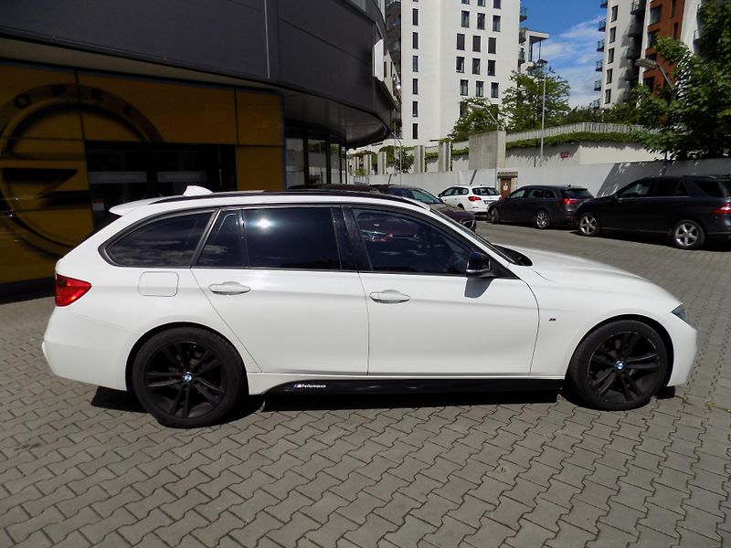 BMW Řada 3 (2014) 320 D 135 KW - fotka 8 z 13