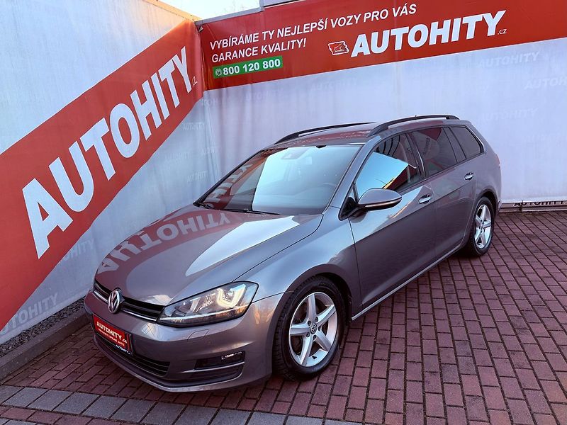 Volkswagen Golf 1.6 TDi DSG Highline, Navi - fotografie inzerátu