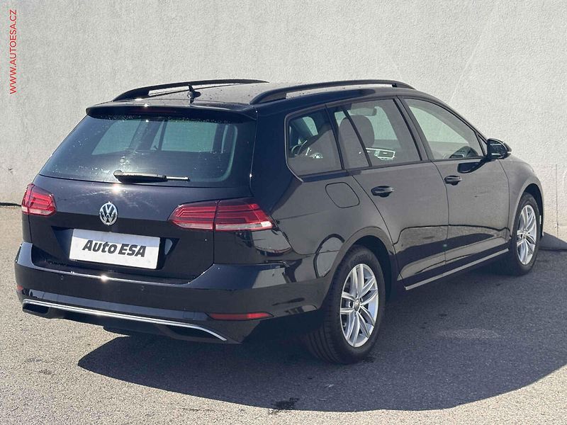 Volkswagen Golf (2020) 2.0 TDi, Comfort, TZ, DSG, - fotka 6 z 16