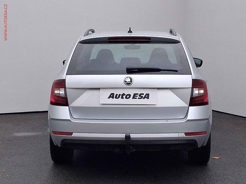 Škoda Octavia (2019) 1.6TDi, 2.maj,ČR, LED, autoAC - fotka 5 z 18