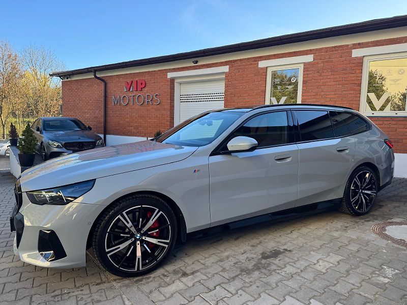 BMW Řada 5 540xD-M PRO-R20-PANO-H&K - fotka 2 z 35