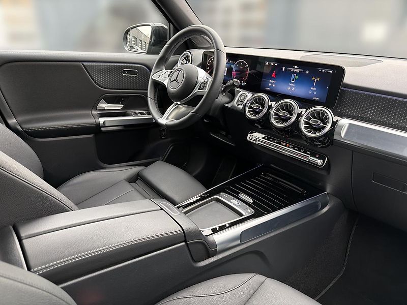 Mercedes-Benz GLB 200d 4M, CZ - fotka 12 z 17