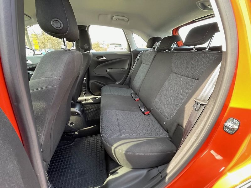 Opel Crossland X Enjoy 1,2 MT5, ČR, 1. maj - fotka 14 z 31