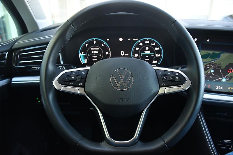 Volkswagen Touareg 3.0TDI 2.SADA KOL ČR - fotka 27 z 54