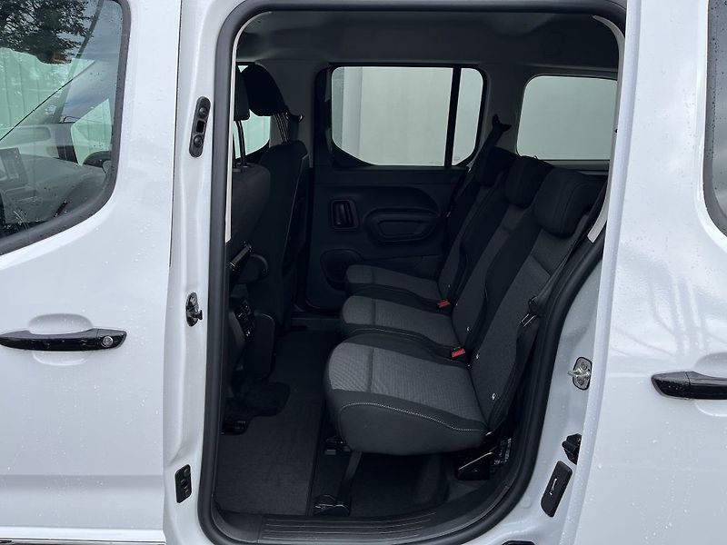 Toyota ProAce City Verso 1.5L D Family - fotka 8 z 32