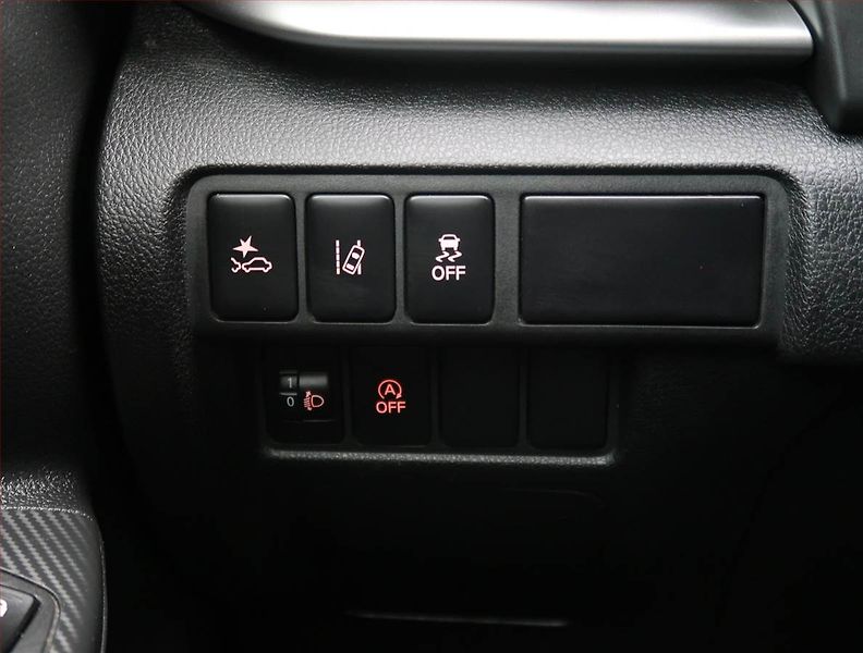 Mitsubishi Eclipse Cross (2019) 1.5 T-MIVEC, Tempomat - fotka 19 z 22
