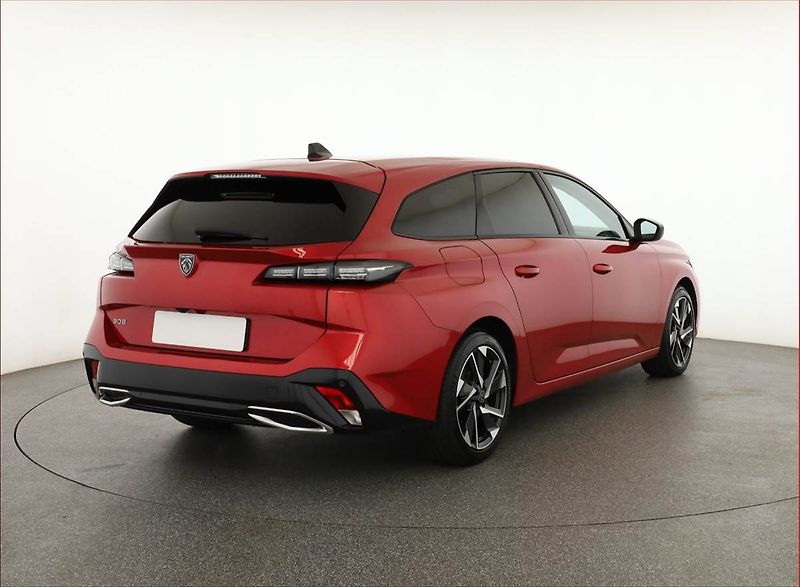 Peugeot 308 (2023) 1.5 BlueHDi, Automat - fotka 5 z 18