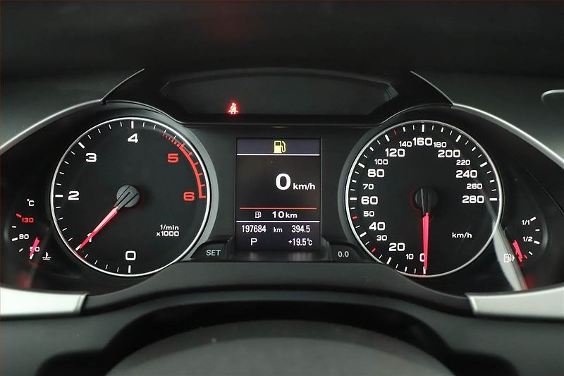 Audi A4 (2012) 2.0 TDI, Automat, Kůže - fotka 8 z 15