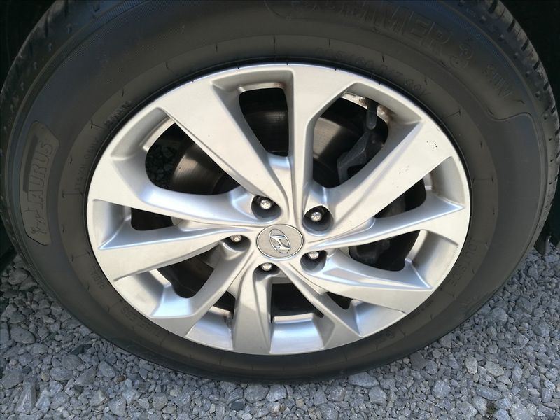 Hyundai Tucson 1,6 T-GDI 1.majitel Trikolor - fotka 22 z 23