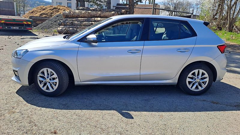 Škoda Fabia 1.0 TSI Comfort+NAVI - fotka 4 z 26