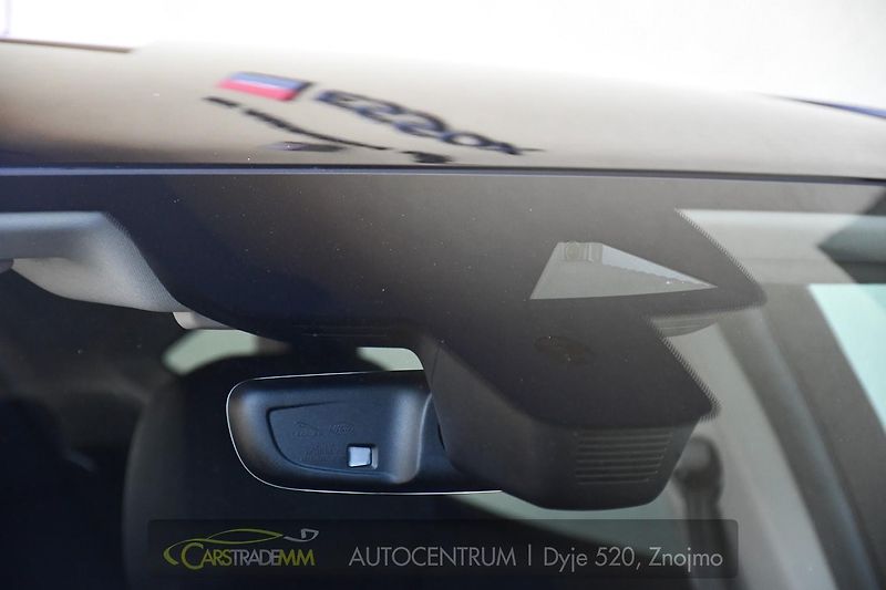 Jaguar E-Pace D165 AWD - fotka 47 z 51