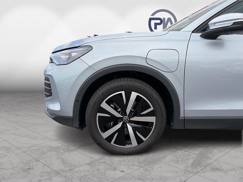 Volkswagen Tiguan 1.5TSi People 150kW eHybrid - fotka 11 z 20