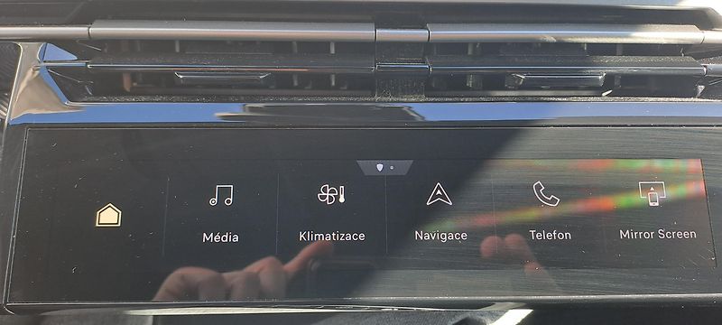 Peugeot 3008 (2025) BUSINESS Hybrid 145 e-DCS6 - fotka 19 z 22