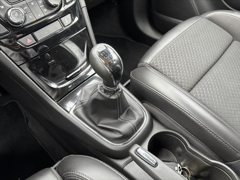 Opel Mokka 1,4 Turbo 4x4 Cosmo - fotka 24 z 35