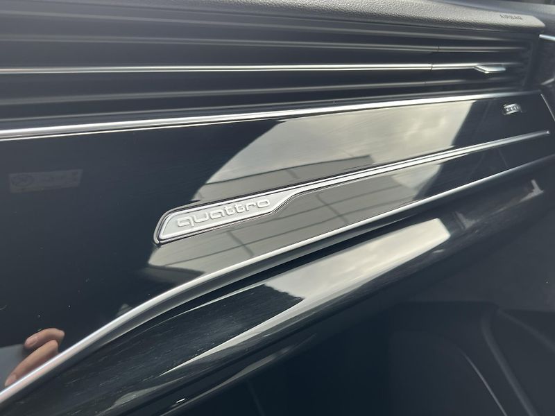 Audi Q8 (2020) 3.0TDI, quattro, S line - fotka 37 z 37