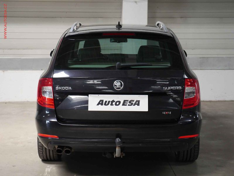 Škoda Superb (2013) 2.0 TDi 4x4, 2.maj, DSG - fotka 5 z 25