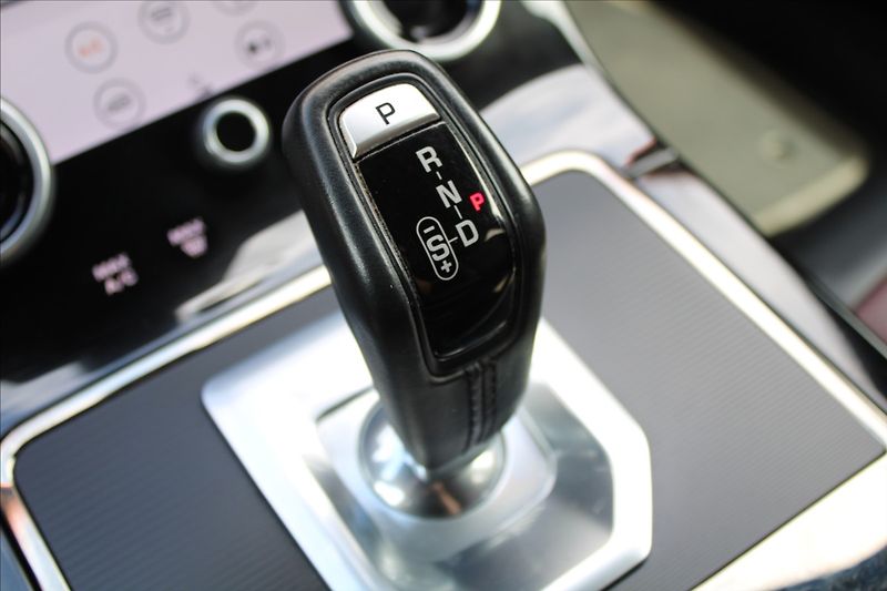 Land Rover Range Rover Evoque 2,0 P250  DPH,4x4,R-DYNAMICS - fotka 21 z 42