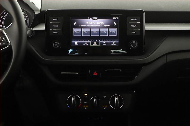 Škoda Fabia (2023) Ambition 1.0 TSI, ČR,1.maj - fotka 9 z 17