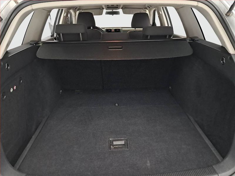Volkswagen Golf (2009) 1.9 TDI, po STK, oblíbený vůz - fotka 13 z 15