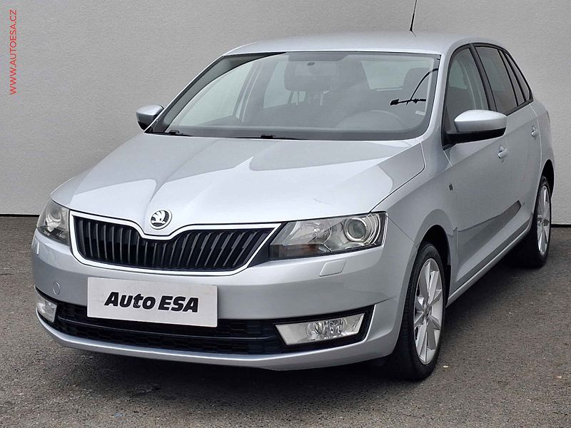 Škoda Rapid (2014) 1.6 TDi, Elegance, xenon - fotka 3 z 17