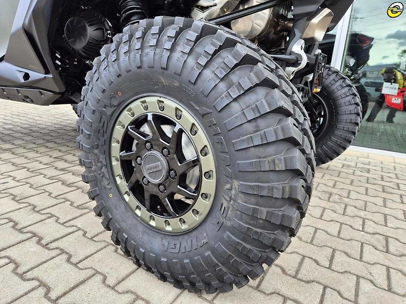 Can-Am Maverick R (2026) X RC DCT SAS 999T MY26 - fotka 14 z 38