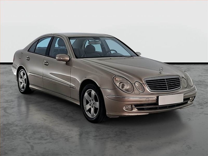 Mercedes-Benz Třídy E (2002) E 320 , Automat, po STK, Tažné - fotografie inzerátu