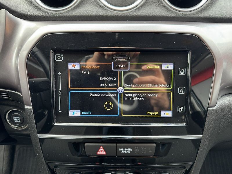 Suzuki Vitara (2021) 1.4 BoosterJet 4x4 Automat LED - fotka 11 z 49