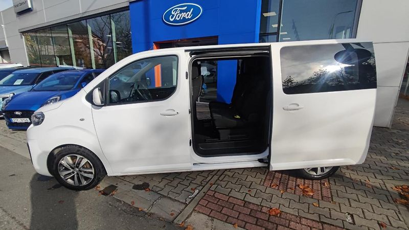 Peugeot Traveller (2017) Traveller 1.6 85kW - fotka 9 z 28