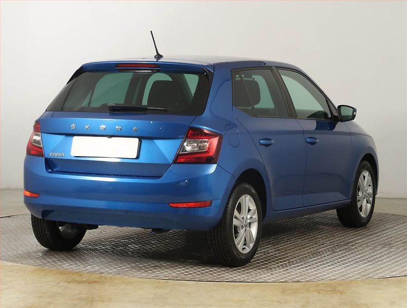 Škoda Fabia (2020) Style Plus 1.0 TSI, Serv.kniha - fotka 5 z 22