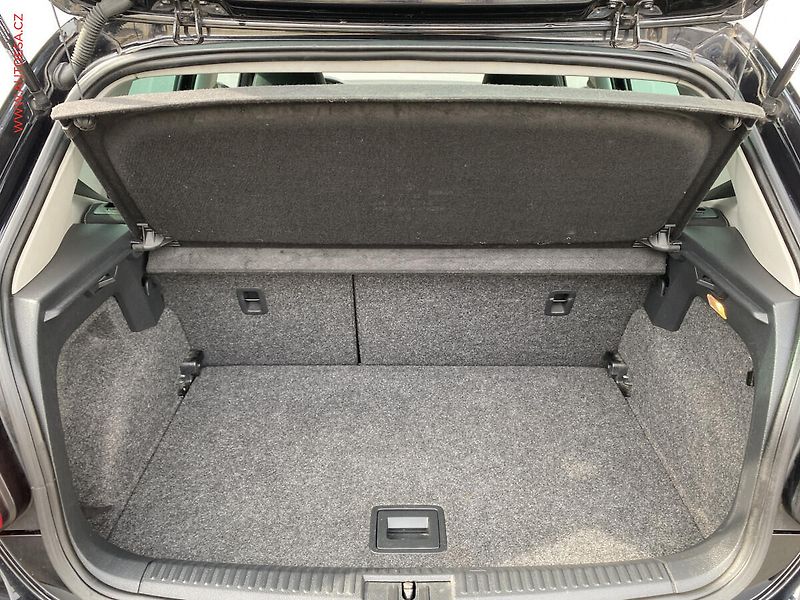 Volkswagen Polo (2012) 1.2 TSi, Match - fotka 7 z 15