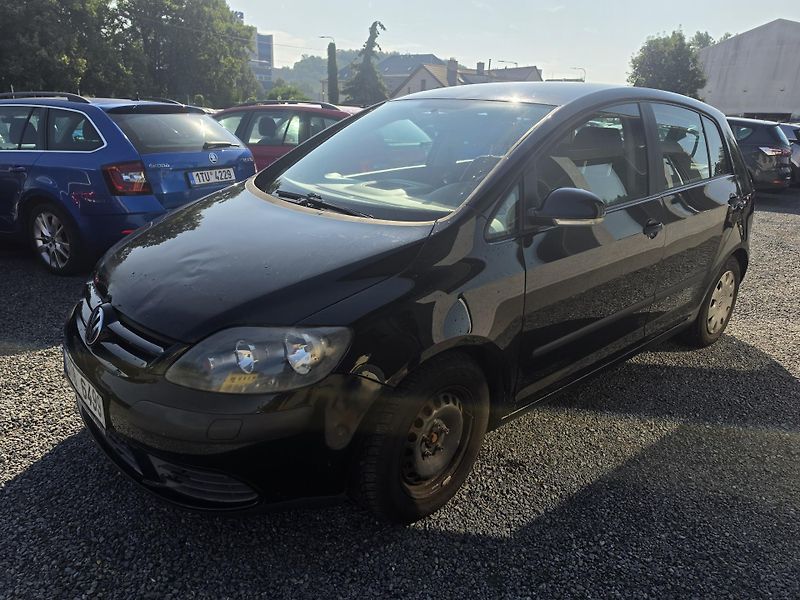 Volkswagen Golf Plus 1.4 i Vyhřev sedadel  - fotka 2 z 18