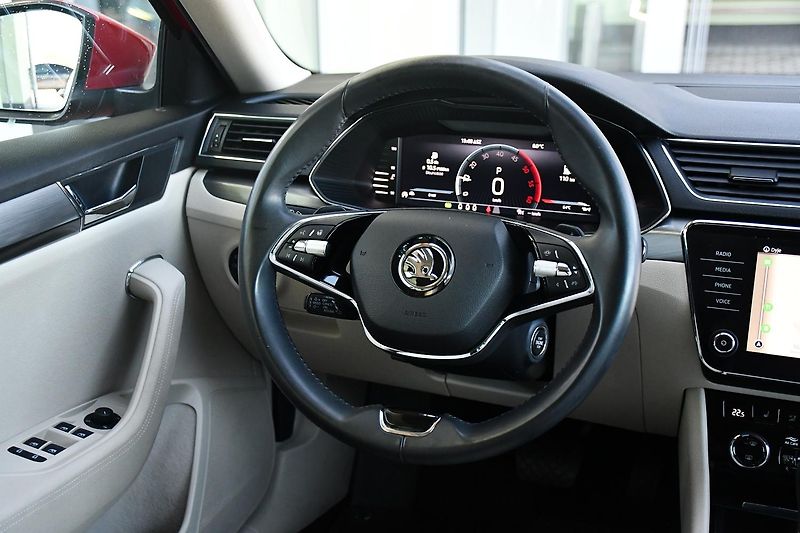Škoda Superb 2.0TDi147kW STYL DSG 4X4 ČR 1M - fotka 6 z 42