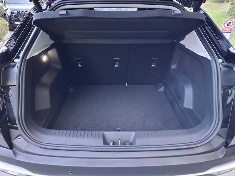 Omoda 5 (2026) Premium 1.5 tGDI HEV - fotka 25 z 26