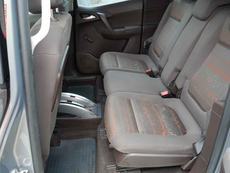Opel Meriva (2010) 1.4i, 1.maj,ČR, AC, temp - fotka 10 z 18