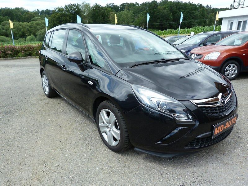 Opel Zafira 1.4 Turbo Edition - fotka 3 z 17