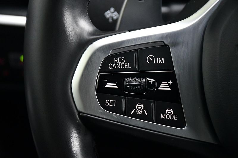 BMW Řada 3 320d xDrive M-SPORT 3L-ZÁRUKA  - fotka 23 z 41