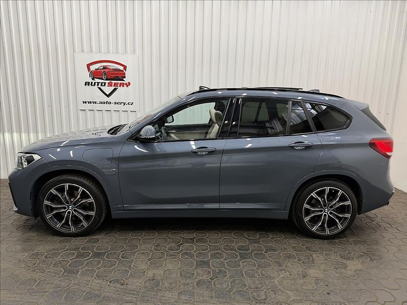 BMW X1 XDRIVE 25E M SPORT PANO 2XALU - fotka 4 z 48