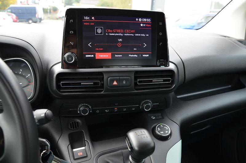 Citroën Berlingo (2021) 1.5BHDi 130 Feel XL - fotka 10 z 14