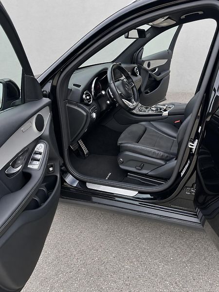 Mercedes-Benz GLC (2018) - fotka 12 z 20