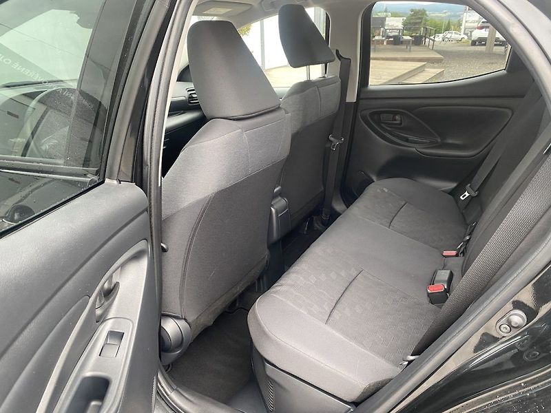 Toyota Yaris 1.5HEV, ČR, Style, DPH - fotka 11 z 30