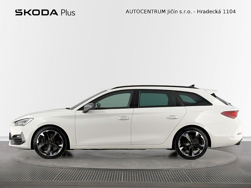 Cupra Leon (2023) ST 2.0 TSI 180kW DSG - fotka 3 z 33